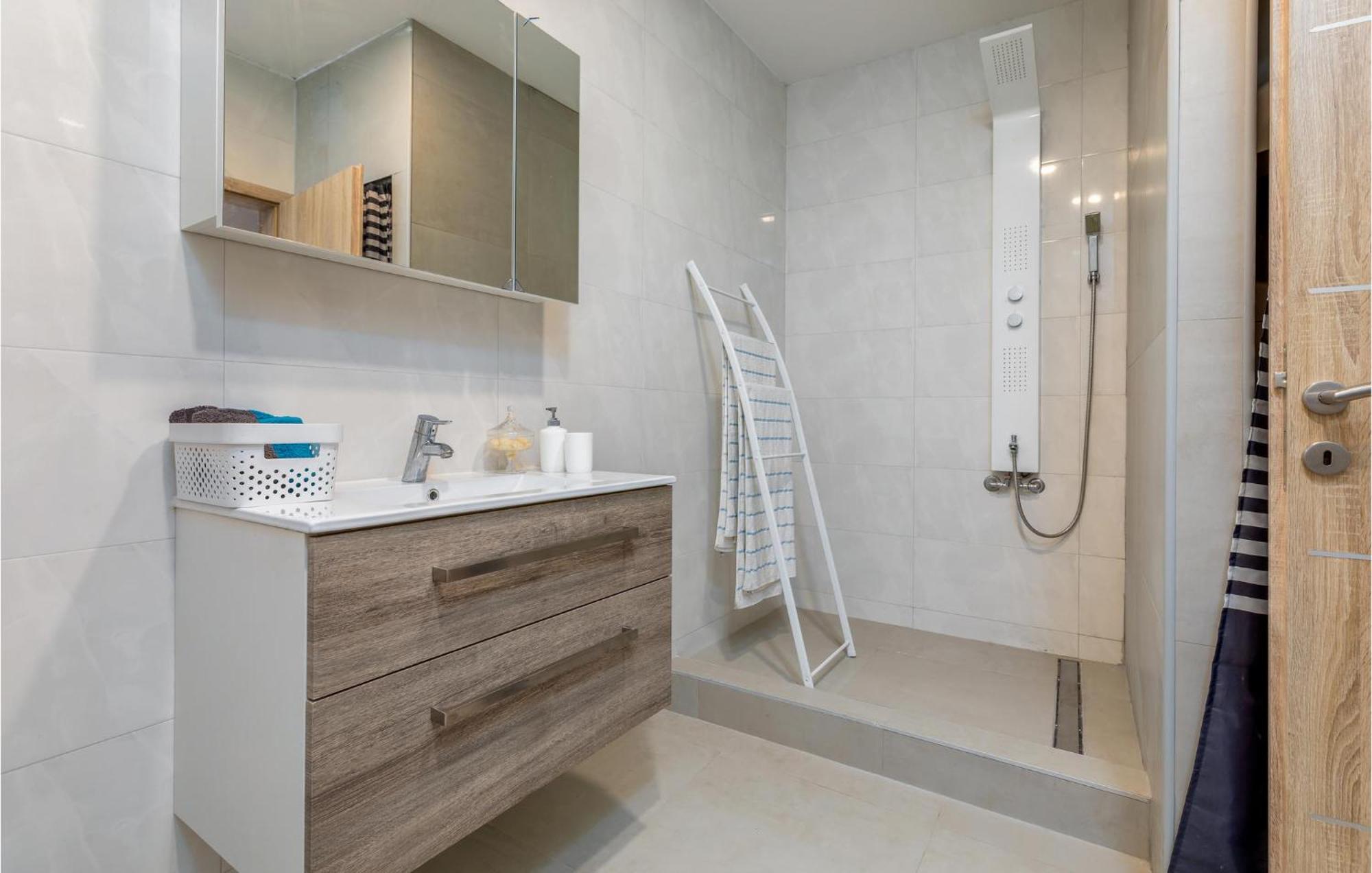 Awesome Apartment In Pula With Wifi Extérieur photo